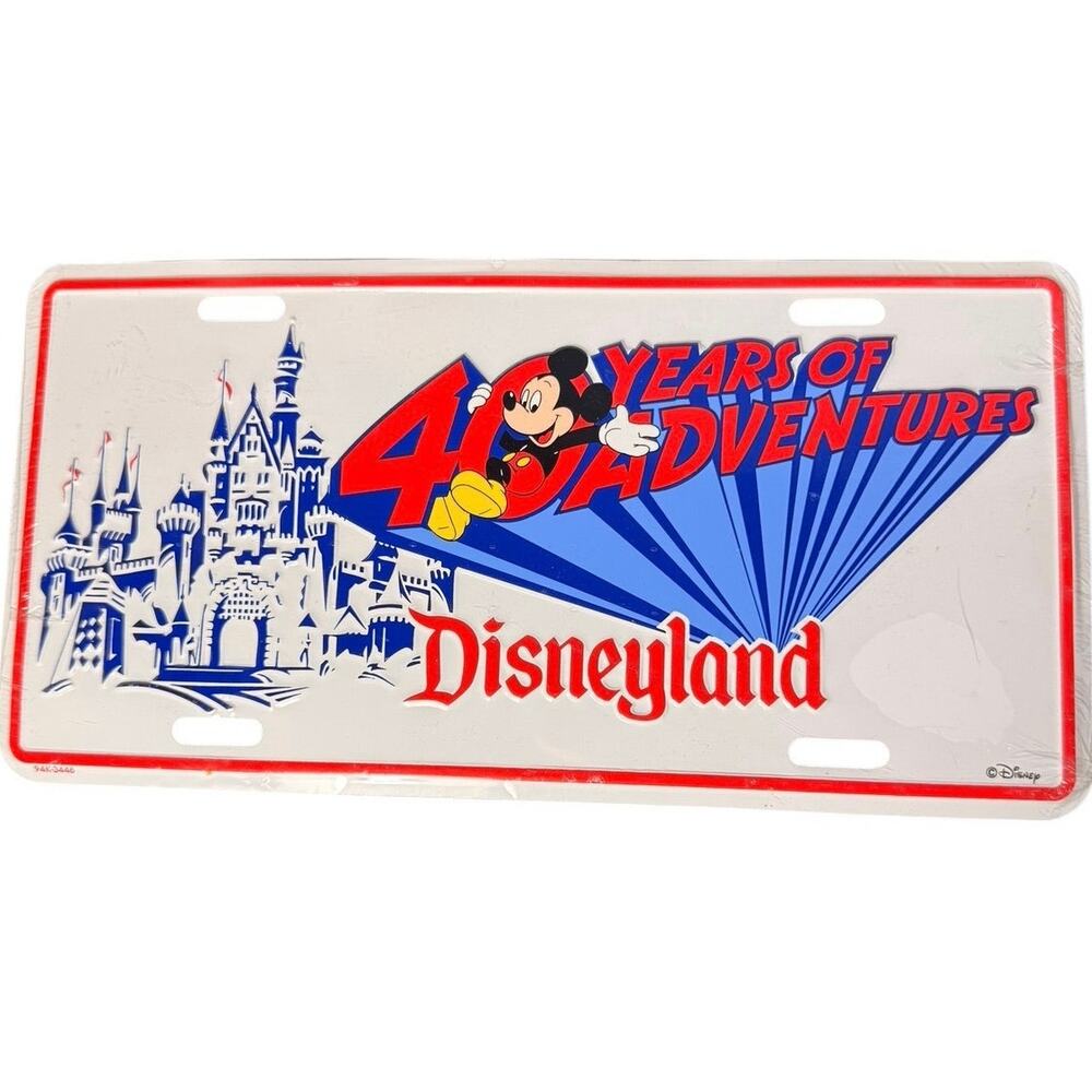 VTG 1995 Disneyland 40 Years of Adventure Mickey Mouse Metal License Plate New